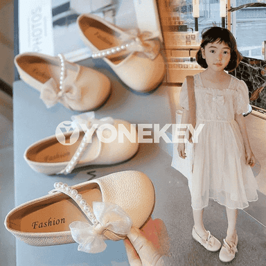 Gyzjagazlar üçin pessejik koreý stilli aýakgaplar.