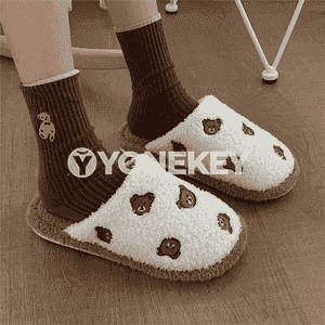 Gyzlar üçin öý aýakgaplar.
