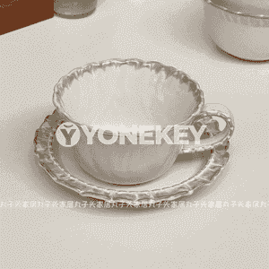 Täze dizaýnda keramika tabaklar 