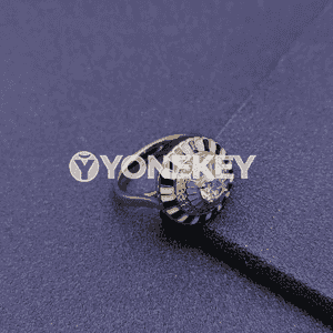 Gyz-gelinler üçin Xuping ýüzük.