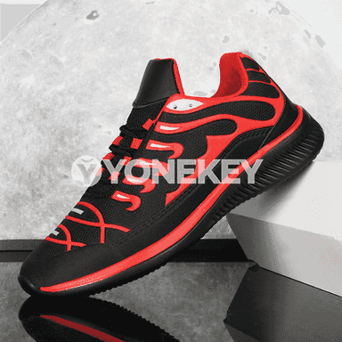Erkekler üçin niýetlenen moda sport aýakgaplary.